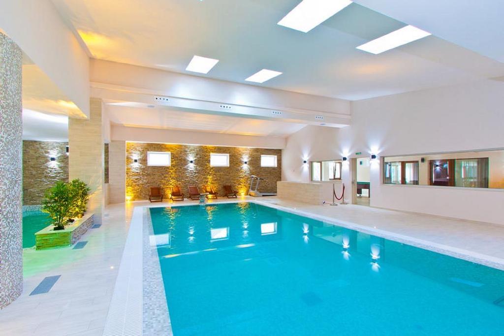Hotel Orizont Călimăneşti Kültér fotó