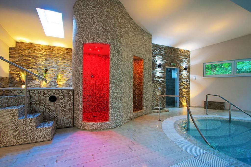 Hotel Orizont Călimăneşti Kültér fotó