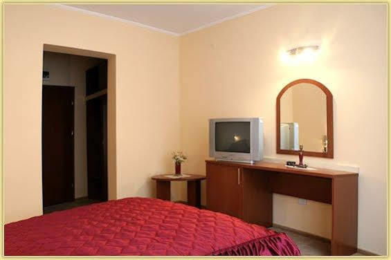 Hotel Orizont Călimăneşti Szoba fotó