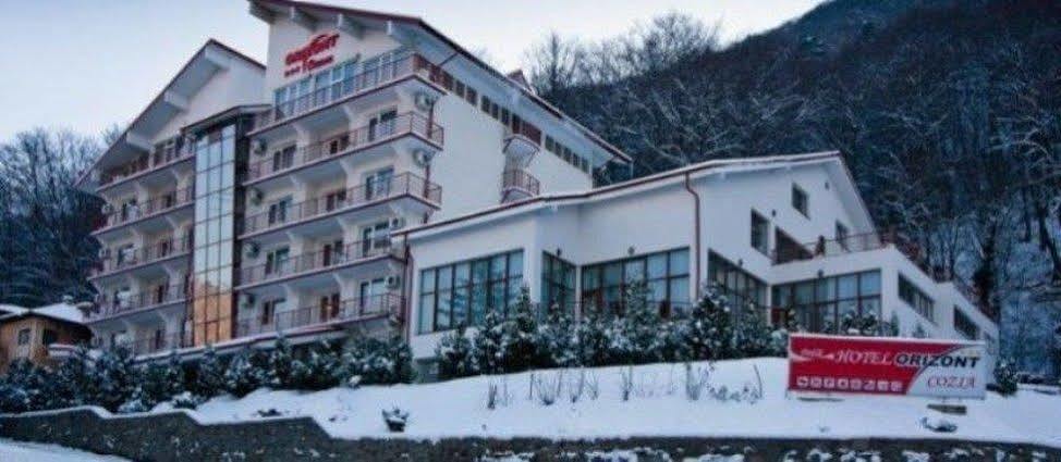 Hotel Orizont Călimăneşti Kültér fotó